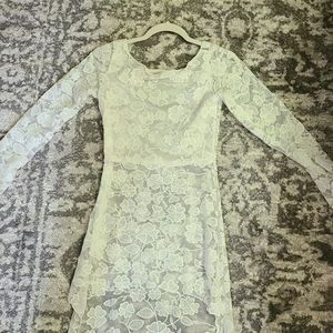 Long sleeve lace top with train